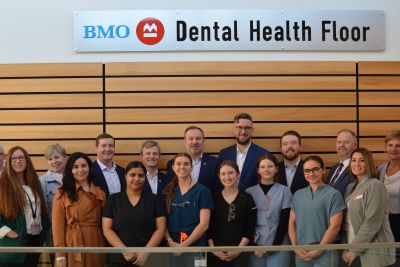 BMO representatives along with ϲʿѯ staff and CDA students celebrated the naming of the third floor the BMO Dental Health Floor.